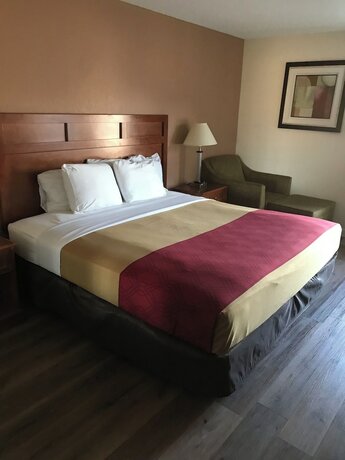 Imagen general del Hotel The Best Inn and Suites. Foto 2