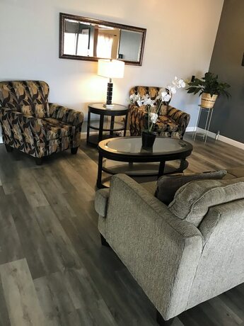 Imagen general del Hotel The Best Inn and Suites. Foto 4