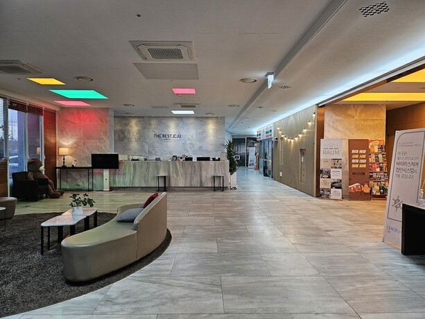 Imagen general del Hotel The Best Jeju Seongsan. Foto 6