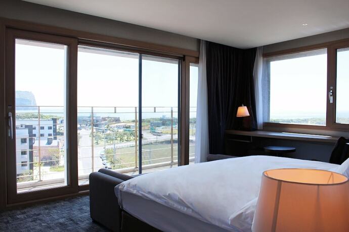 Imagen de la habitación del Hotel The Best Jeju Seongsan. Foto 33