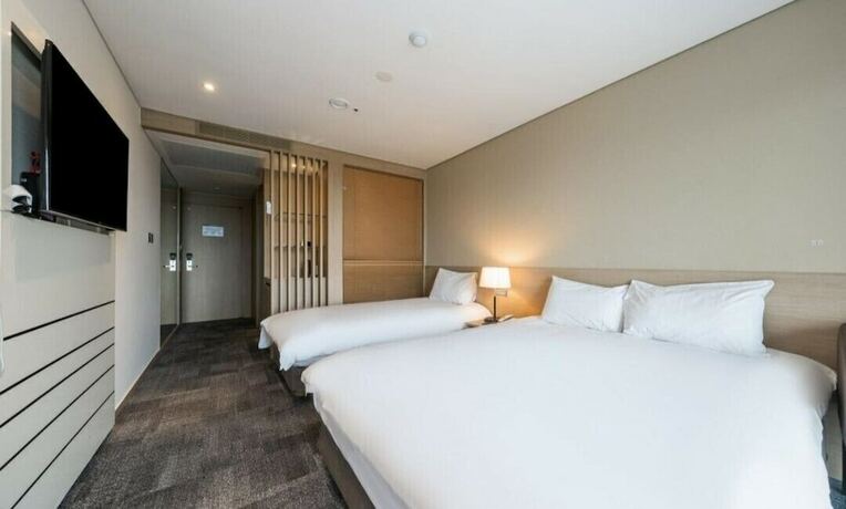 Imagen de la habitación del Hotel The Best Jeju Seongsan. Foto 37