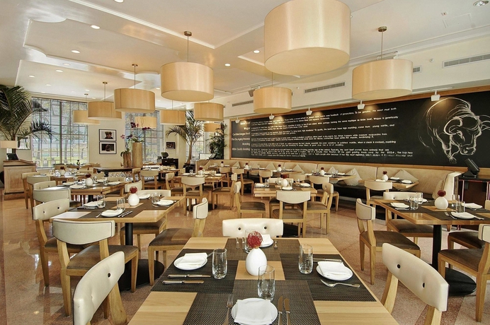 Imagen del bar/restaurante del Hotel The Betsy - South Beach. Foto 3