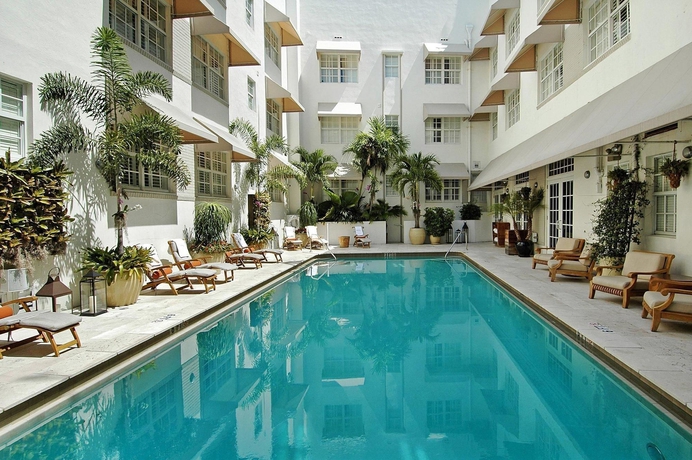 Imagen de la piscina del Hotel The Betsy - South Beach. Foto 16