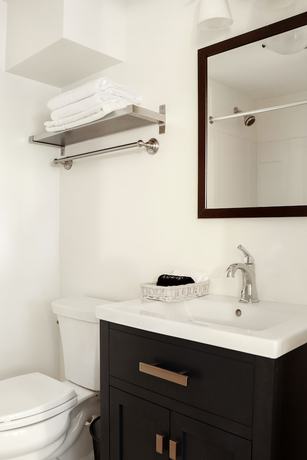 Imagen de la habitación del Hotel The Beverly. Foto 11