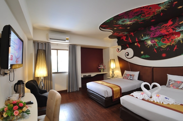 Imagen de la habitación del Hotel The Beverly Pattaya. Foto 13