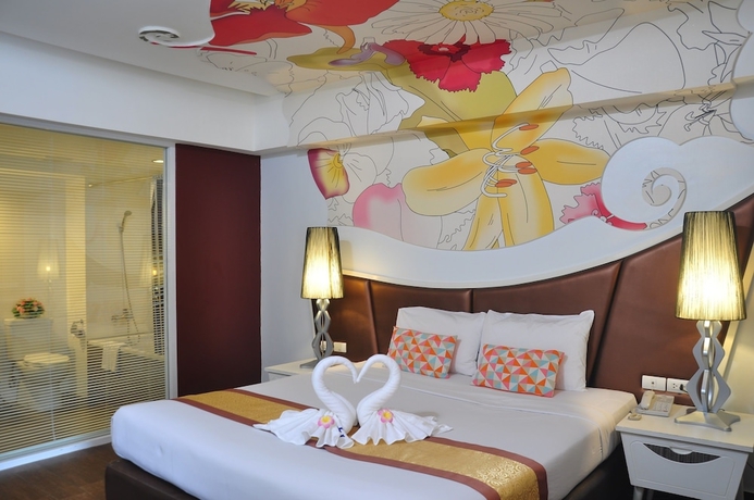 Imagen de la habitación del Hotel The Beverly Pattaya. Foto 14