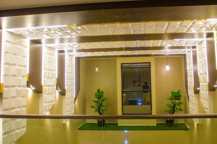 Imagen de los interiores del Hotel The Bhagwati Resort. Foto 12