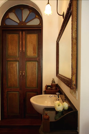 Imagen de la habitación del Hotel The Bhuthorn Bed and Breakfast. Foto 13