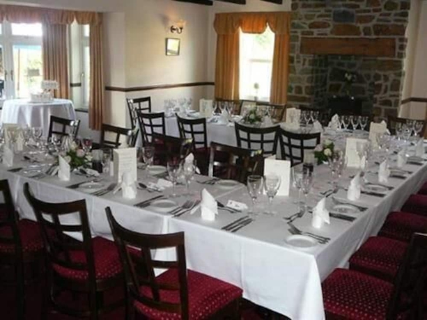 Imagen del bar/restaurante del Hotel The Bickford Arms. Foto 3