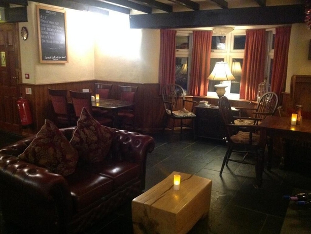 Imagen del bar/restaurante del Hotel The Bickford Arms. Foto 4