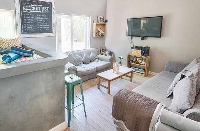 Imagen de los interiores del Hotel The Big. Foto 12