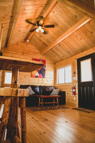 Imagen general del Hotel The Big Texan - Cabins and Wagons. Foto 12