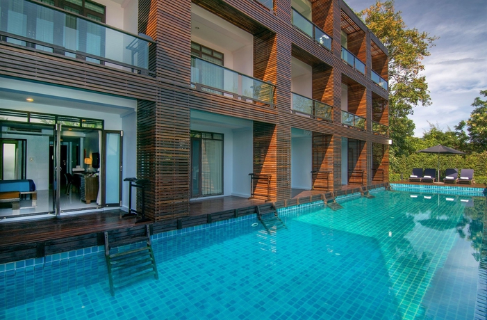 Imagen de la piscina del Hotel The Bihai Hua Hin. Foto 14