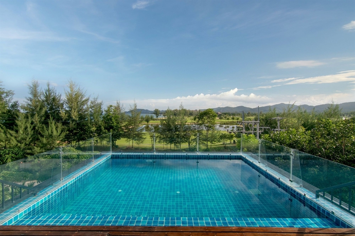 Imagen de la piscina del Hotel The Bihai Hua Hin. Foto 16