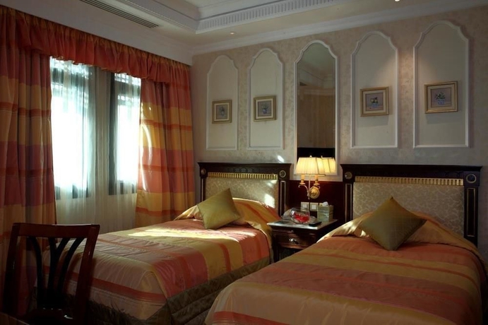 Imagen de la habitación del Hotel The Biltmore Al Madinah. Foto 1