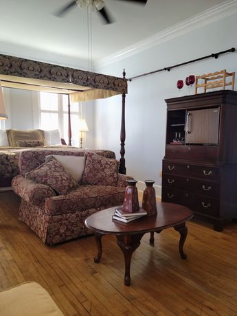 Imagen de la habitación del Hotel The Biltmore Greensboro. Foto 10