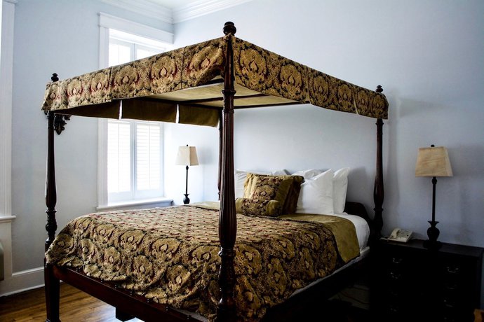 Imagen de la habitación del Hotel The Biltmore Greensboro. Foto 12