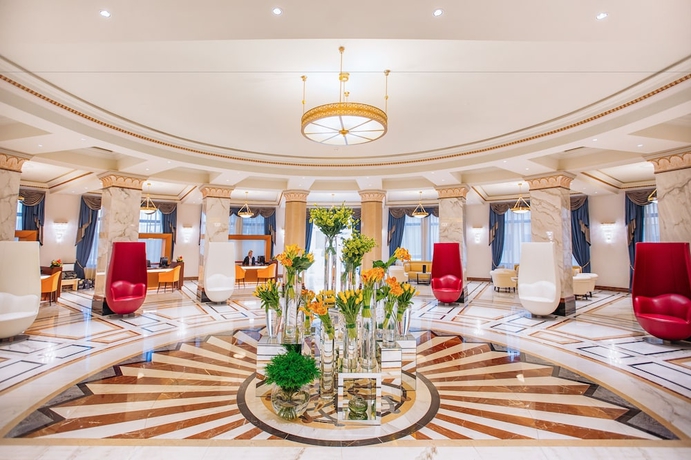 Imagen de los interiores del Hotel The Biltmore Tbilisi. Foto 16