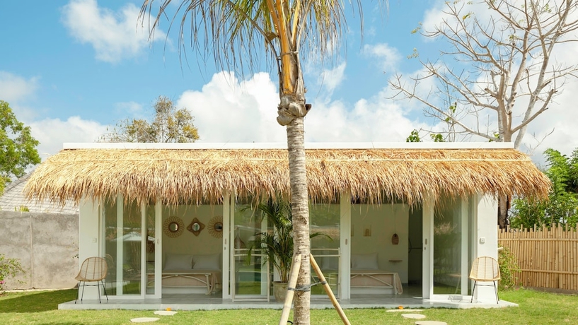 Imagen de la habitación del Hotel The Bingin Beach Villas Bungalow Resort. Foto 4