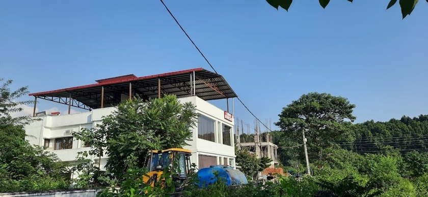 Imagen general del Hotel The Bird, Dehradun. Foto 2
