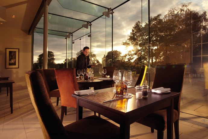 Imagen del bar/restaurante del Hotel The Bishopstrow and Spa. Foto 3