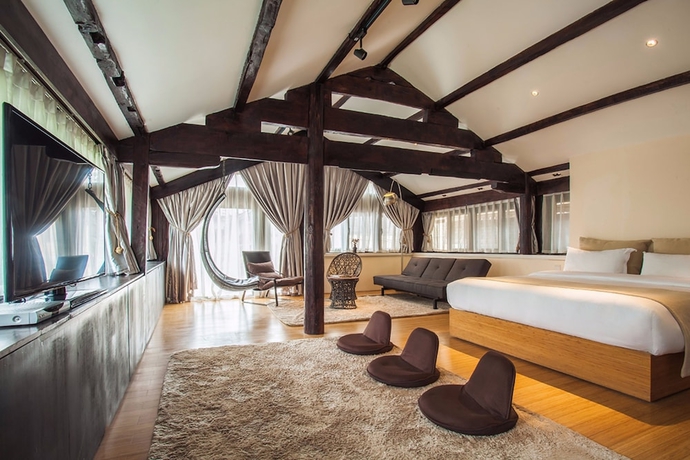 Imagen de la habitación del Hotel The Bivou Lijiang. Foto 19