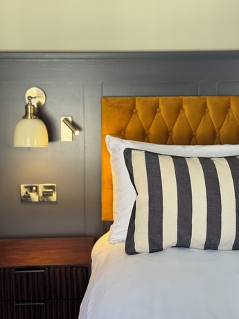 Imagen general del Hotel The Black Lion, Cardigan. Foto 1