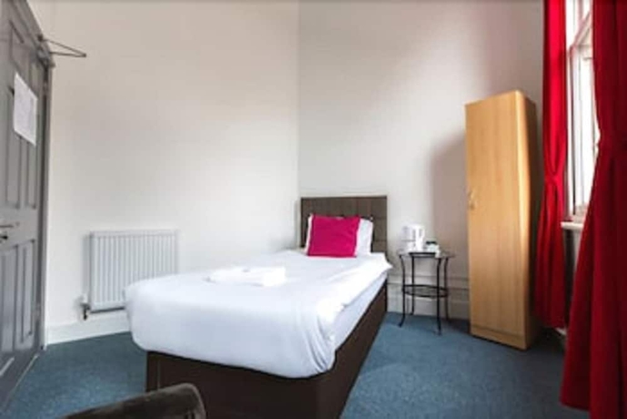 Imagen de la habitación del Hotel The Black Lion, Manchester. Foto 10