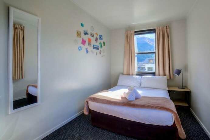 Imagen general del Hotel The Black Sheep Backpackers. Foto 10