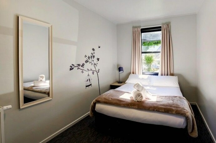 Imagen de la habitación del Hotel The Black Sheep Backpackers. Foto 25