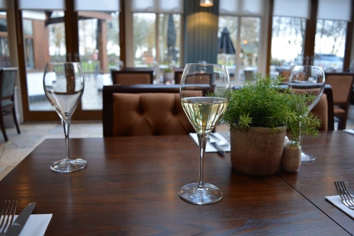 Imagen del bar/restaurante del Hotel The Black Swan, Warrington. Foto 3