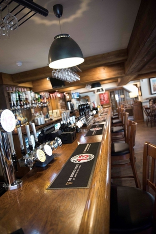 Imagen del bar/restaurante del Hotel The Black Swan, Warrington. Foto 4