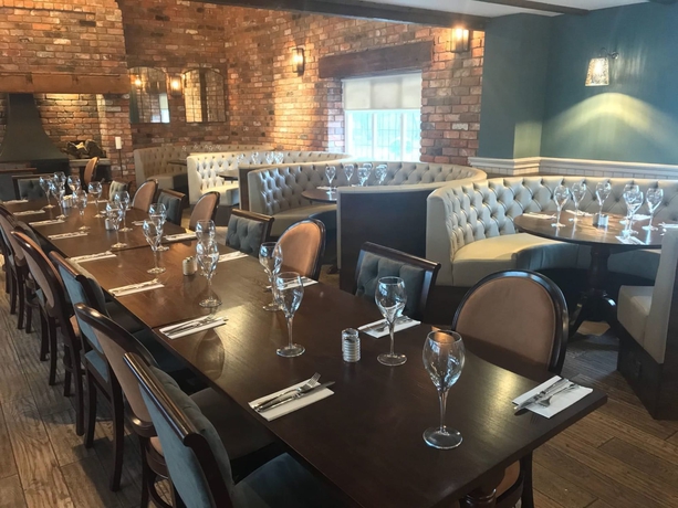 Imagen del bar/restaurante del Hotel The Black Swan, Warrington. Foto 7