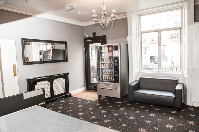 Imagen de los interiores del Hotel The Blair Victoria. Foto 9