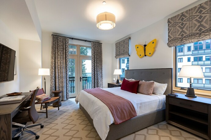 Imagen de la habitación del Hotel The Blake Residences. Foto 9