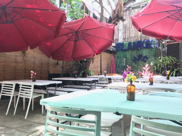 Imagen del bar/restaurante del Hotel The Blanket Restaurant and Coffee. Foto 4