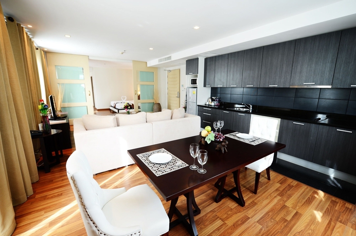 Imagen de los interiores del Hotel The Bless and Residence. Foto 10