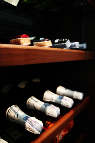 Imagen de la piscina del Hotel The Bless and Residence. Foto 16