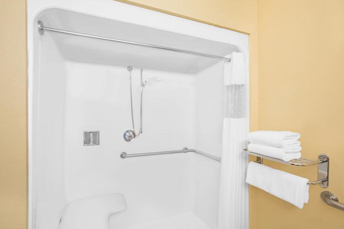 Imagen de la habitación del Hotel The Block. Foto 5