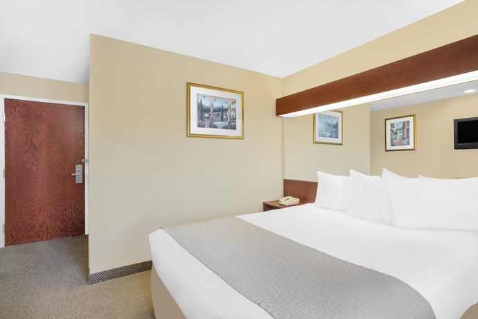 Imagen de la habitación del Hotel The Block. Foto 9