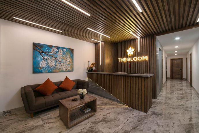 Imagen de los interiores del Hotel The Bloom Pham Viet Chanh - Modern Living Space In Saigon. Foto 19