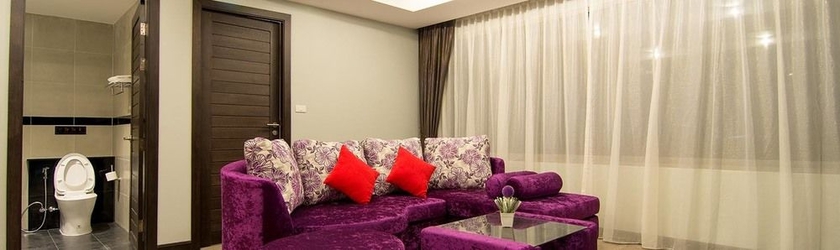 Imagen de los interiores del Hotel The Blue. Foto 16