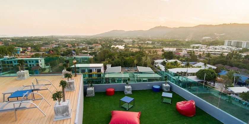 Imagen de los exteriores del Hotel The Blue. Foto 14