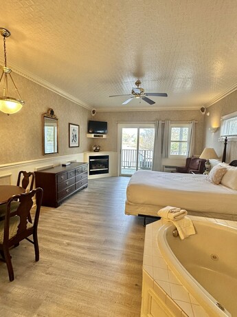 Imagen de la habitación del Hotel The Blue Heron Inn. Foto 16
