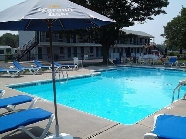 Imagen de la piscina del Hotel The Blue Inn At North Fork. Foto 11
