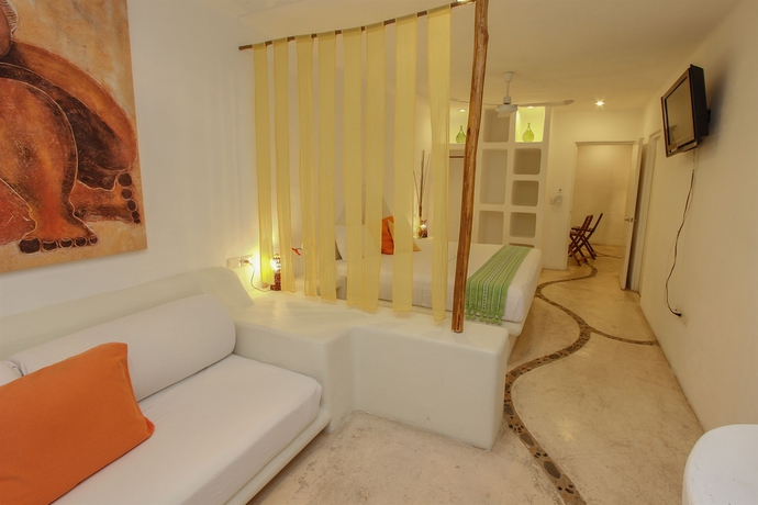 Imagen de los interiores del Hotel The Blue Pearl Suites. Foto 10