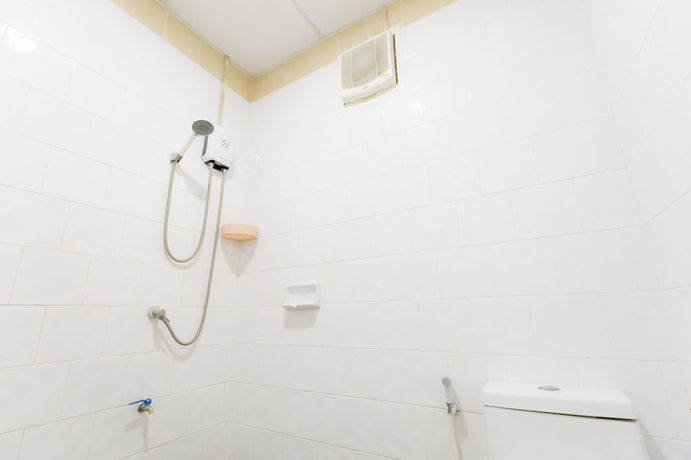 Imagen de la habitación del Hotel The Blue Place Don Muang. Foto 16