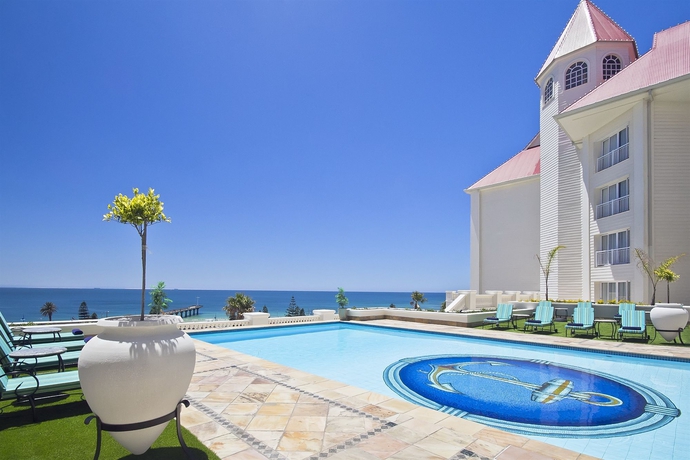 Imagen de la piscina del Hotel The Boardwalk. Foto 14