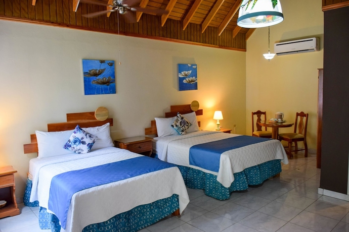 Imagen de la habitación del Hotel The Boardwalk Village. Foto 9