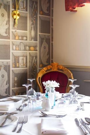 Imagen del bar/restaurante del Hotel The Boars Head. Foto 6